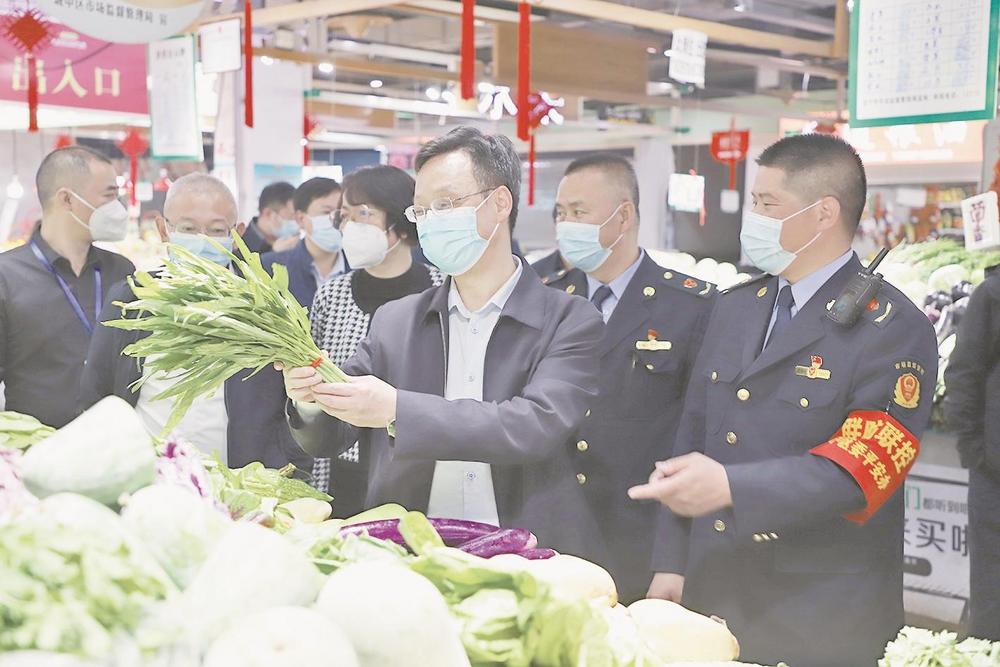 提振消费信心 增强发展动能——专访青海省市场监督管理局党组书记、局长刘兴民