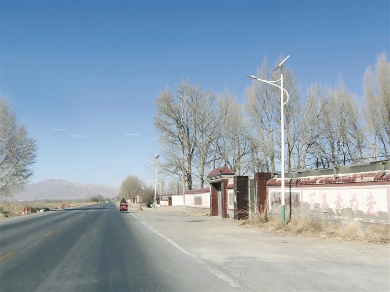 西沙沟村村貌。