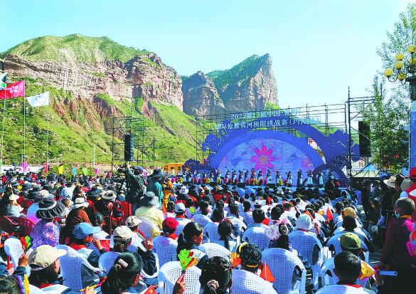 溯游而上，在黄河邂逅“江南”——第十七届中国·青海国际抢渡黄河极限挑战赛（玛沁站）见闻