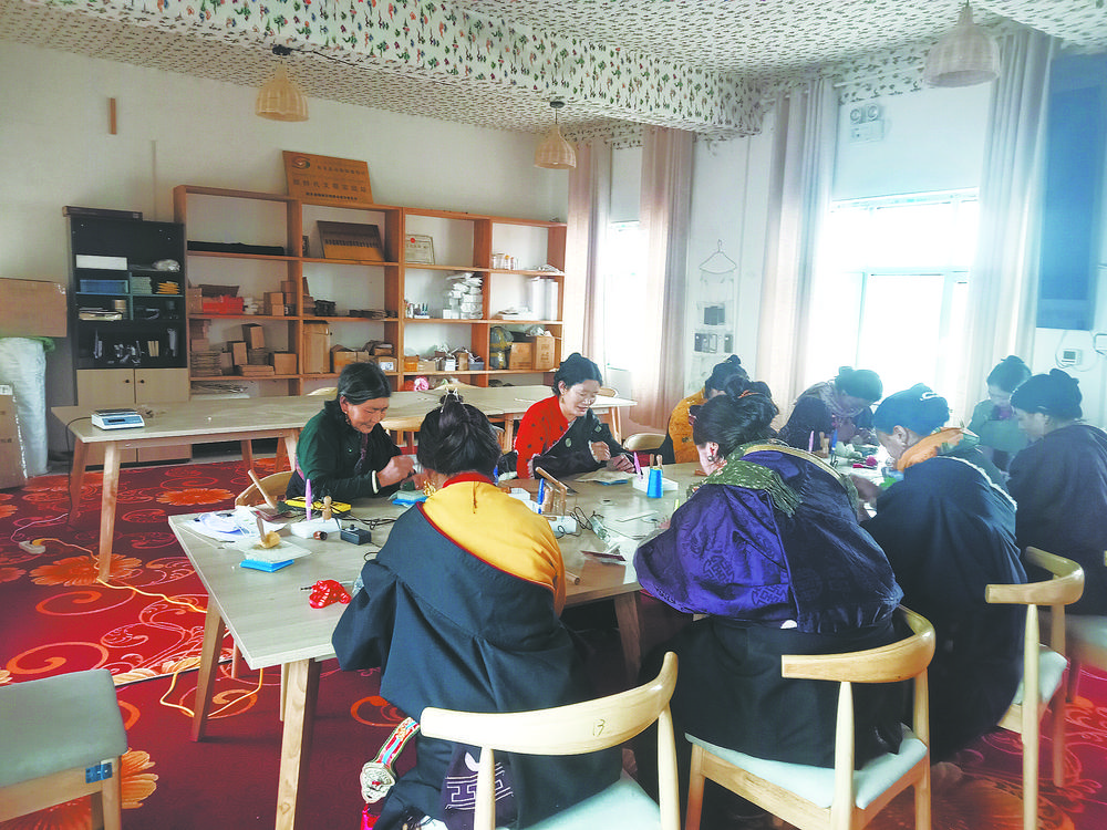 【学习宣传贯彻省委十四届四次全会精神】既要生态好，也要产业兴