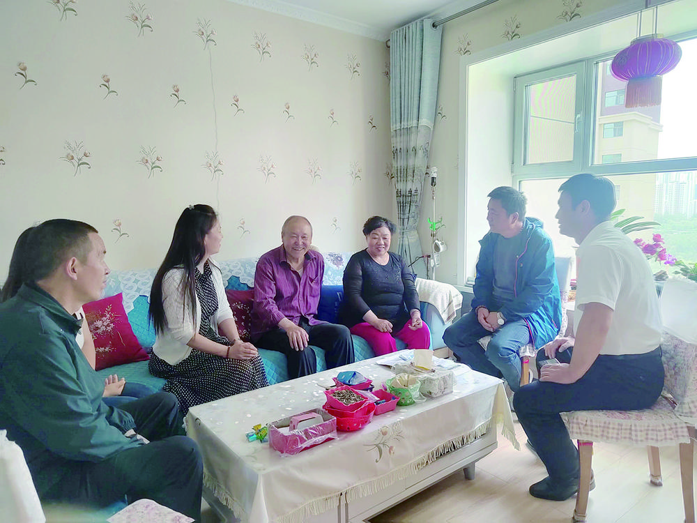【中国共产党的故事——习近平新时代中国特色社会主义思想在青海的实践】“党员家庭代办站”里的民生温度