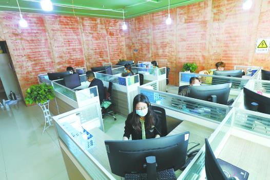 【学思想 强党性 重实践 建新功·党旗飘扬】做消费者的“守护人”——记省12315受理服务中心党支部
