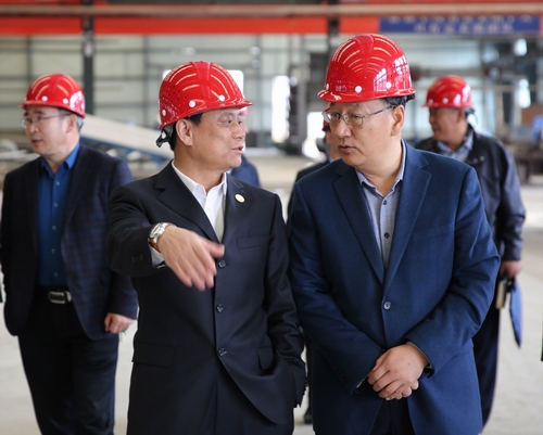 马吉孝:加强非公企业群团组织建设 实现职工与企业共同健康成长