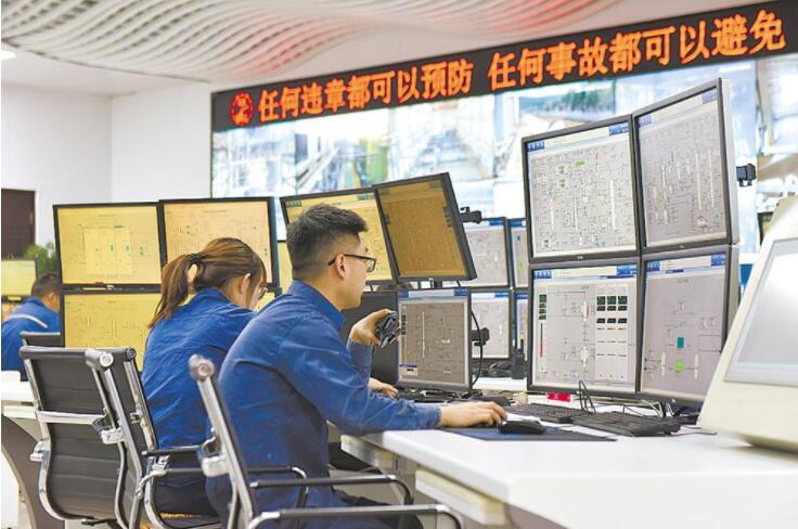 【奋斗百年路 启航新征程】以科技创新引领光伏产业高质量发展