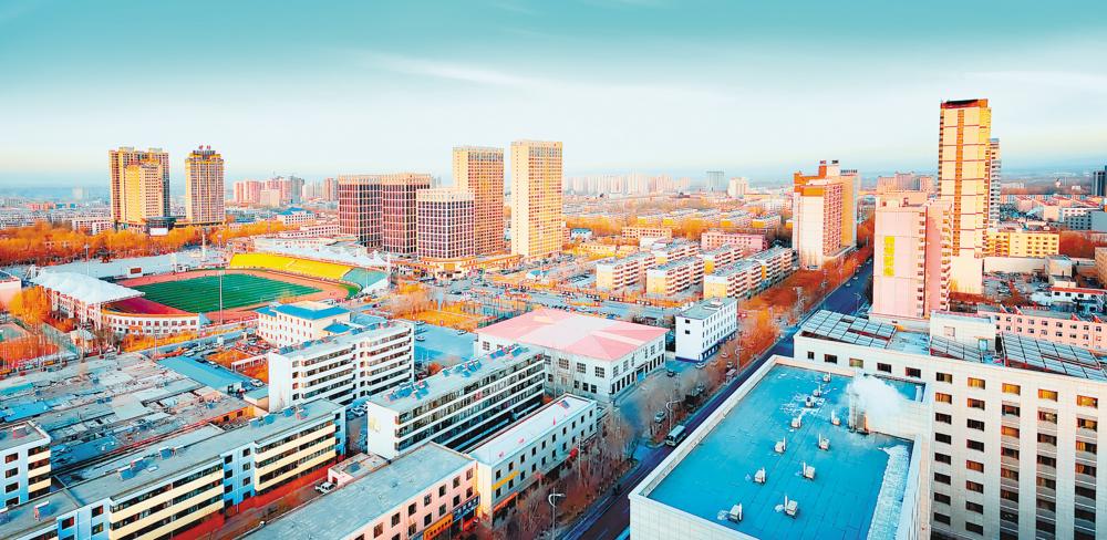 惊天动地
 中国特色社会主义新时代党在青海正不断铸就全面建设现代化新青海的新辉煌