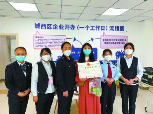 “放管服”改革，让市场主体和群众的获得感持续提升