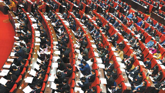 蓄势待发启新程
 ——省政协十二届五次会议开幕侧记