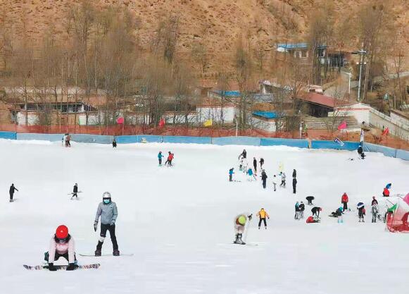 【喜迎冬奥 欢乐迎春】青海冰雪旅游持续升温掀起高原冬奥热潮