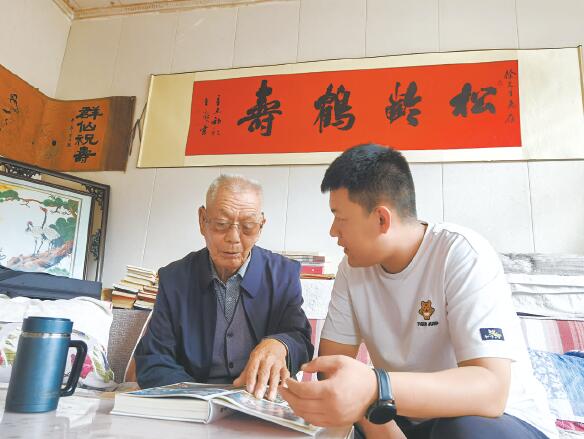 【党建引领促发展】返乡大学生挑大梁了