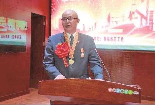 【二十大代表风采】扎根雪域高原 情洒鸿雁天路
