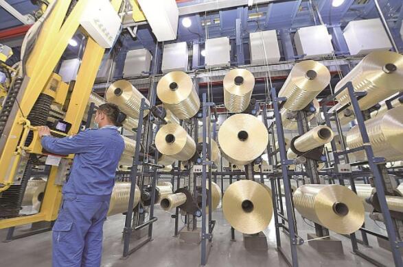 【奋进新征程 建功新时代】
前三季度我省高技术制造业增加值同比增长1.2倍 
多个“青海造”业内技术遥遥领先